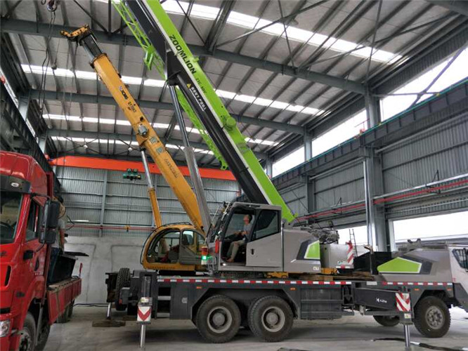 曲阜市高空车出租需要注意哪些安全事项？